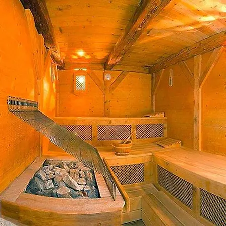 Steinbock, St Martin Am Tennengebirge Alpehytte